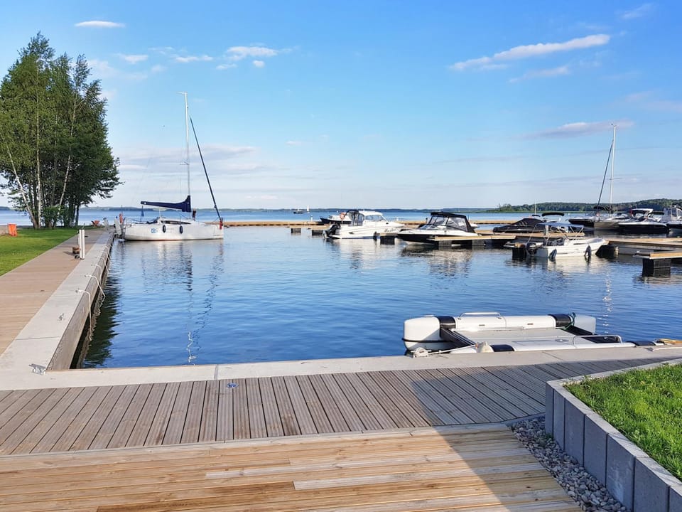 Neighbourhood, Natural landscape, Hiking, Lake view
