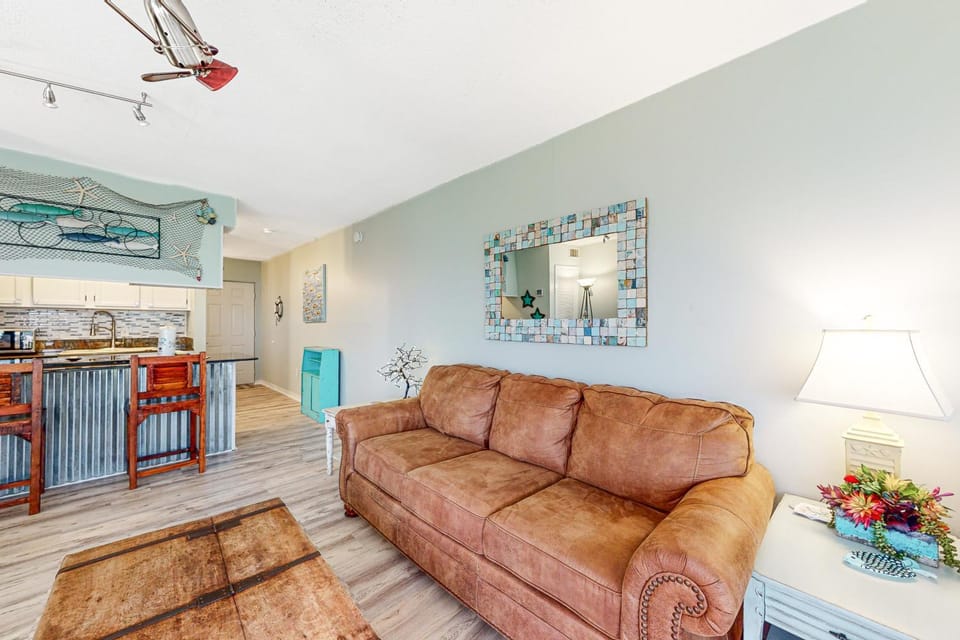 The Village 2D Apartment in West Beach