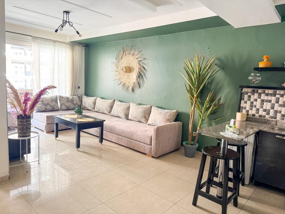 Studio Chic en Ville Piscine, Wi-Fi, Parking Apartment in Agadir