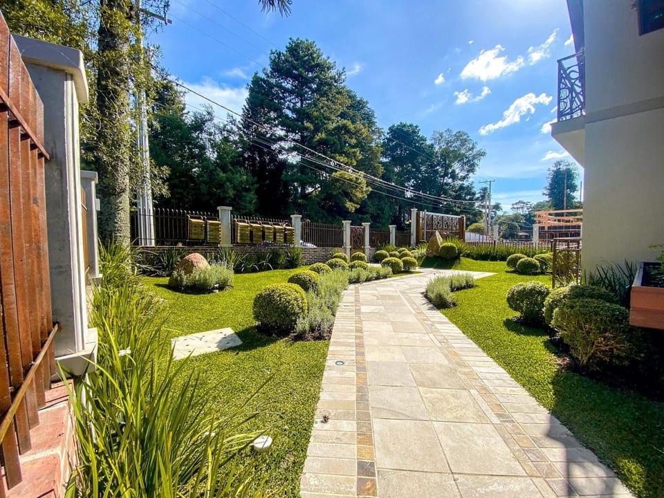 Rosa Edifício Vivere Canela Apartment in Canela
