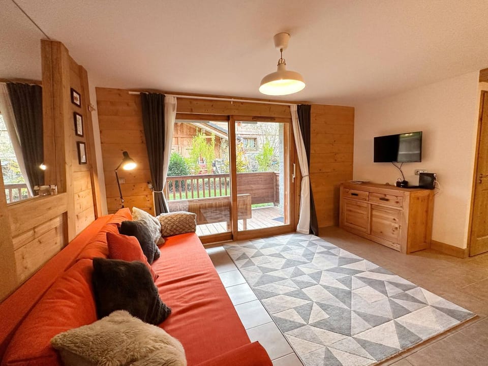 Charmant T3 au cœur de Samoëns avec jardin, parking et proche ski-bus Apartment in Samoëns