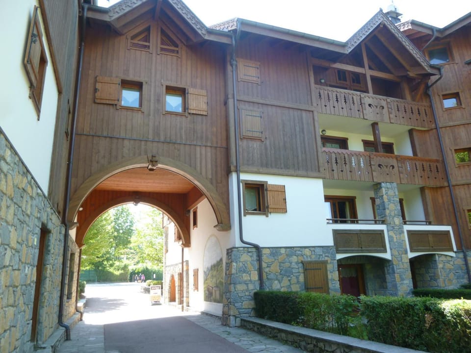 Appartement T3 au cœur de Samoëns avec terrasse et garage - FR-1-624-28 Apartment in Samoëns