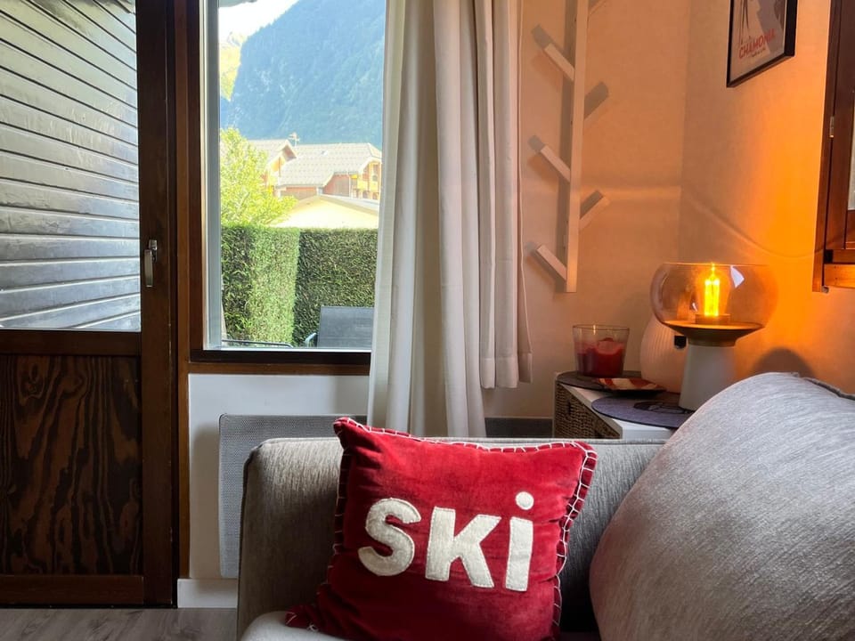 Studio lumineux au centre, jardin, parking, casier à skis - FR-1-624-56 Apartment in Samoëns