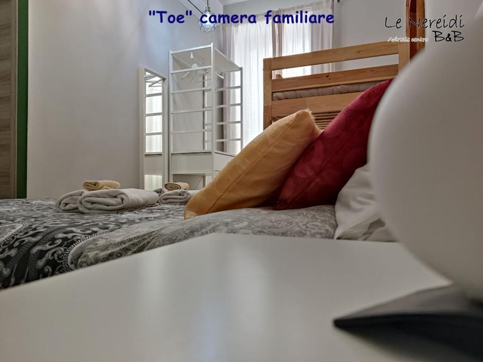 Property building, Bed, TV and multimedia, Balcony/Terrace, bunk bed, hair dryier, heating, wardrobe, air conditioner