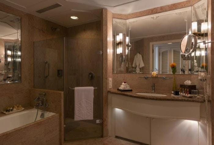 Taj Lands End Hotel in Mumbai