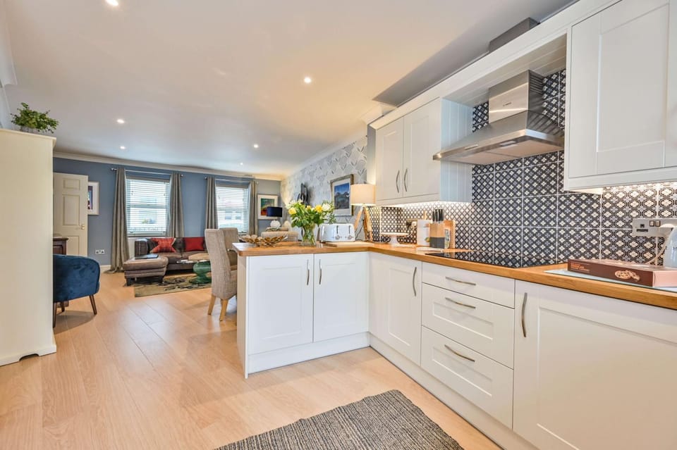 Living room, Dining area, kitchen