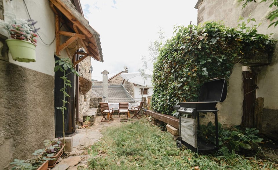 Property building, Garden