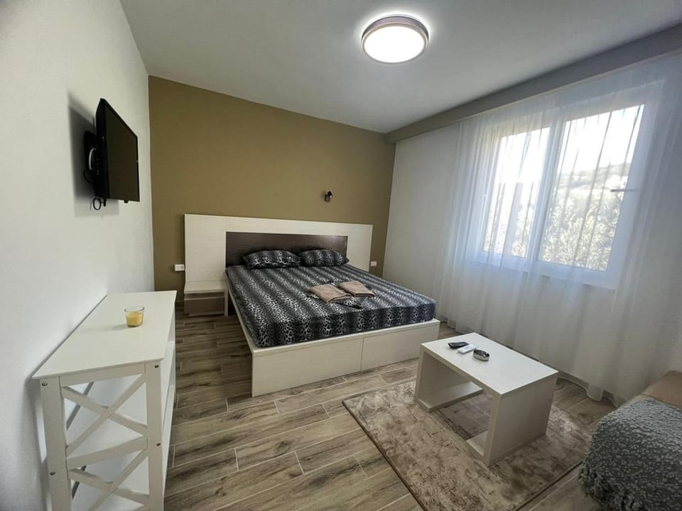 Apartments San with Sea View Bed and Breakfast in Ulcinj Municipality