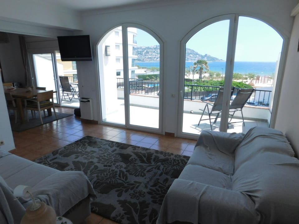 GMID IMMO A-223 MOLI DE VENT Atico Apartment in Roses