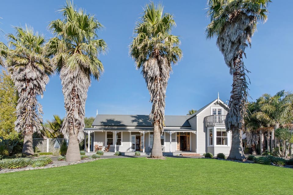 Property building, Garden