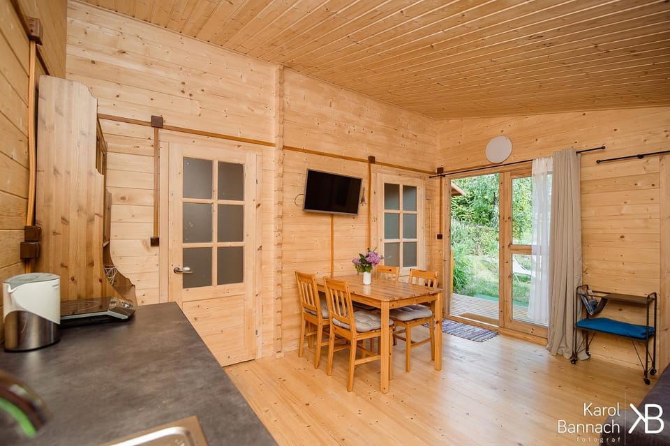 TV and multimedia, Kitchen or kitchenette, Living room