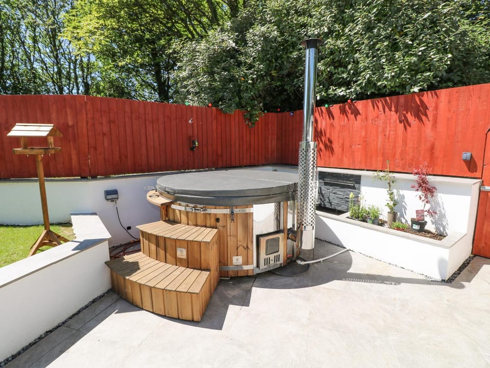 Summerhouse House in Wales