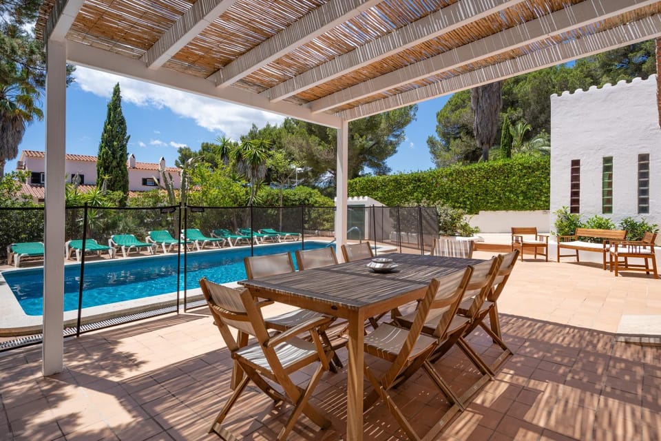 Patio, Balcony/Terrace, Dining area, Pool view, Swimming pool
