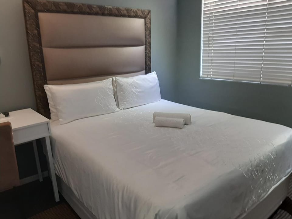 VIRGINIA TOWNHOUSE Bed and Breakfast in Eastern Cape