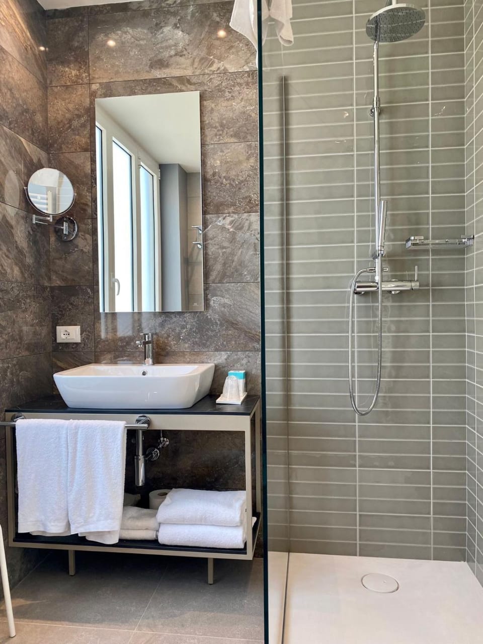 Shower, Bathroom