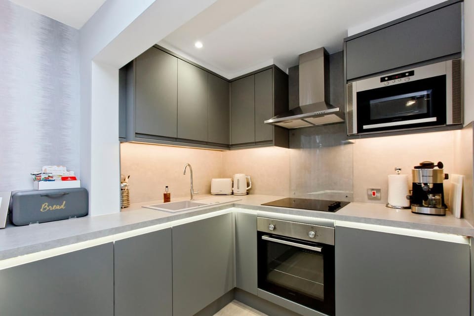 Kitchen or kitchenette, kitchen, kitchen