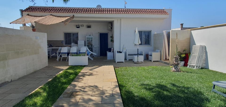 VILLA MANUELA House in Apulia