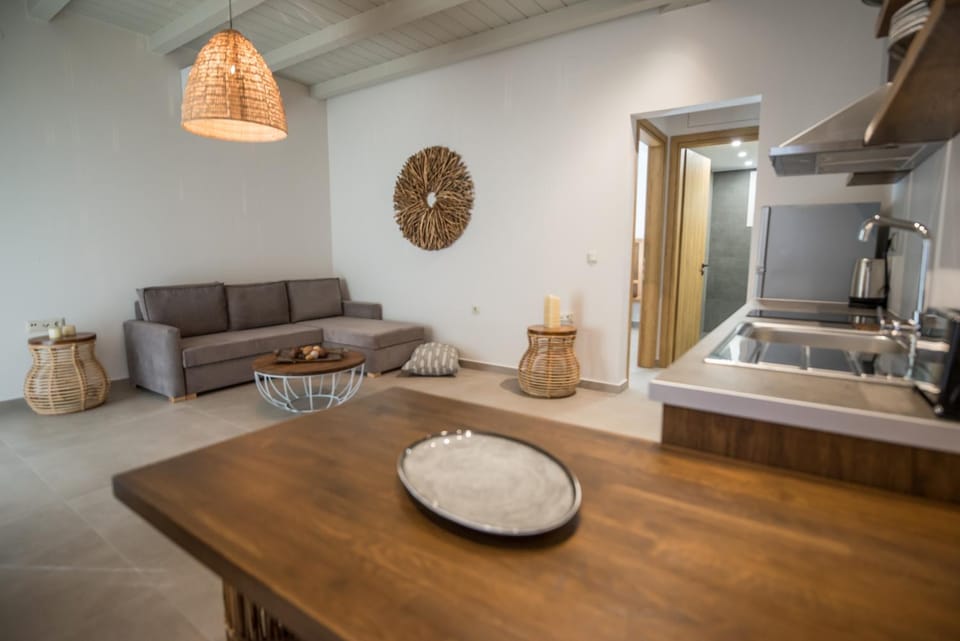 Averta Rondo House in Lefkada