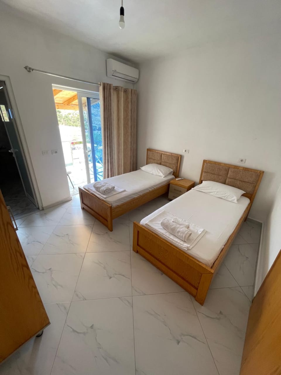 Olympia Guesthouse Bed and Breakfast in Ksamil