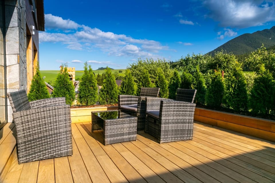 Off site, Balcony/Terrace, Mountain view, Inner courtyard view, hair dresser