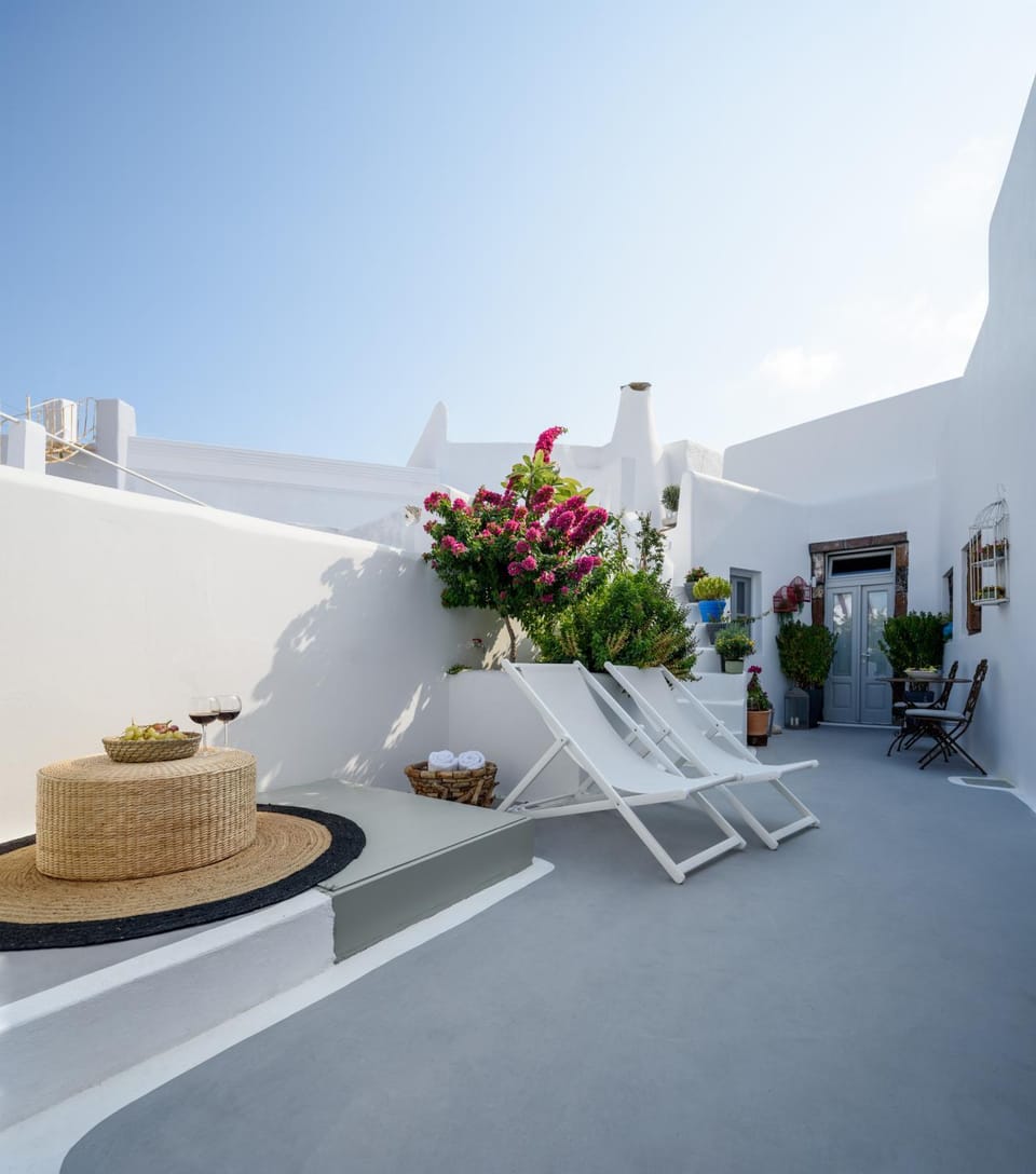 Betty's Home Santorini House in Santorini
