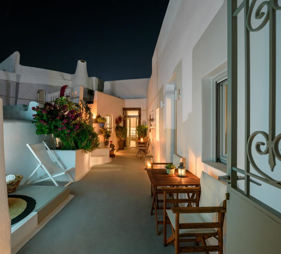 Betty's Home Santorini House in Santorini