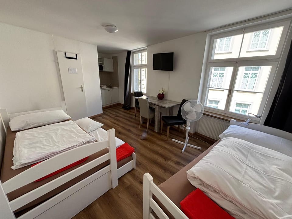 Haus zur Eiche Private 1 Zimmerstudios Apartment in Chur