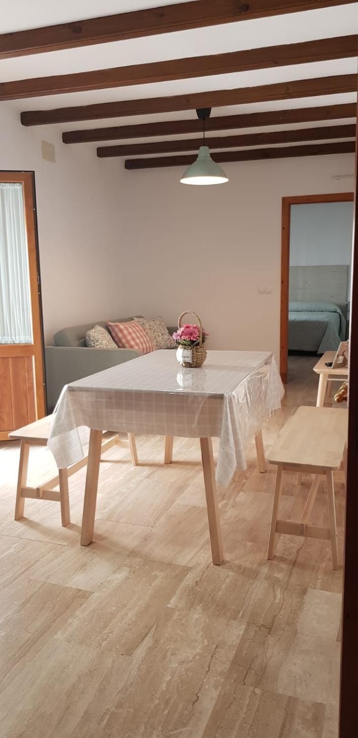 Living room, Dining area