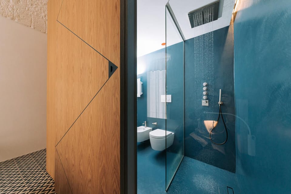 Shower, Bathroom