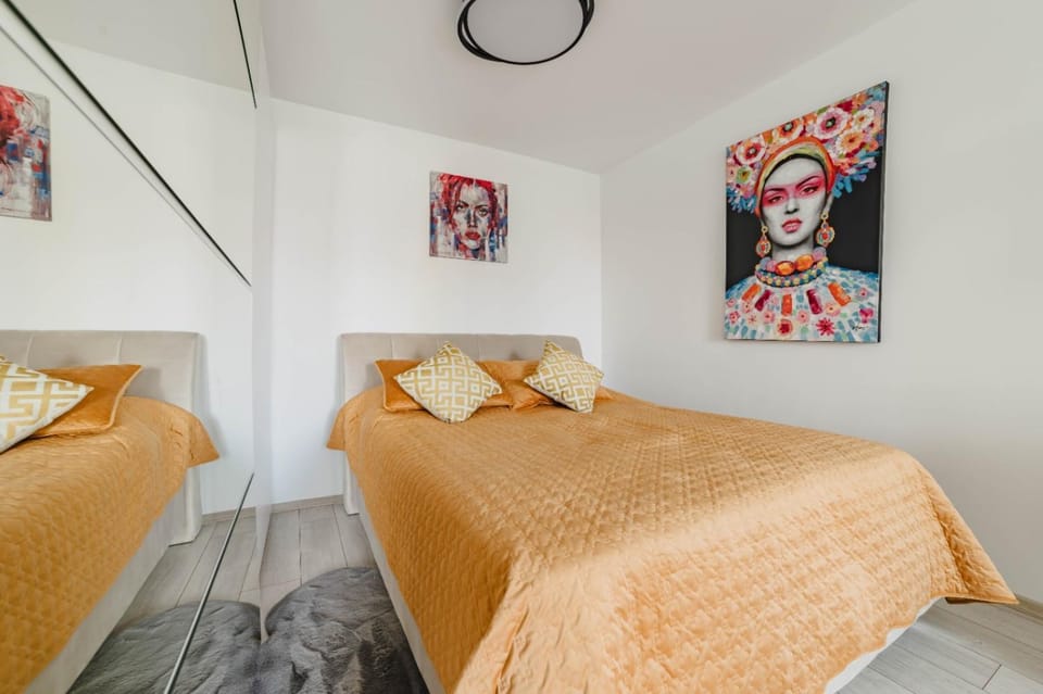 Masterpiece Studio- Free Parking, Wi-Fi, Netflix Apartment in Brasov