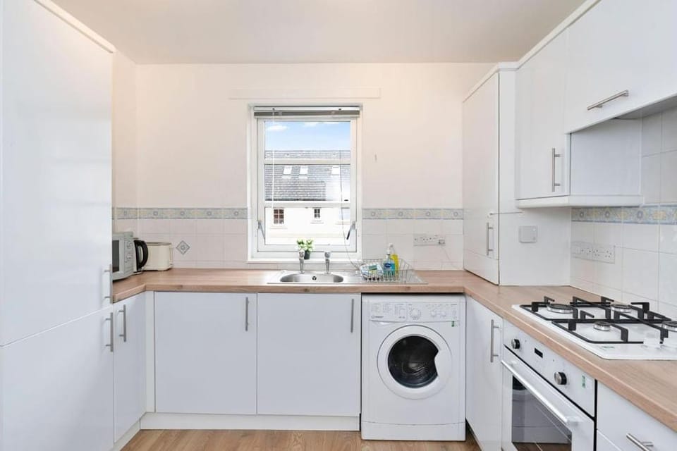 GuestReady - Stylish Apt w/ Parking near Edinburgh Apartment in Edinburgh