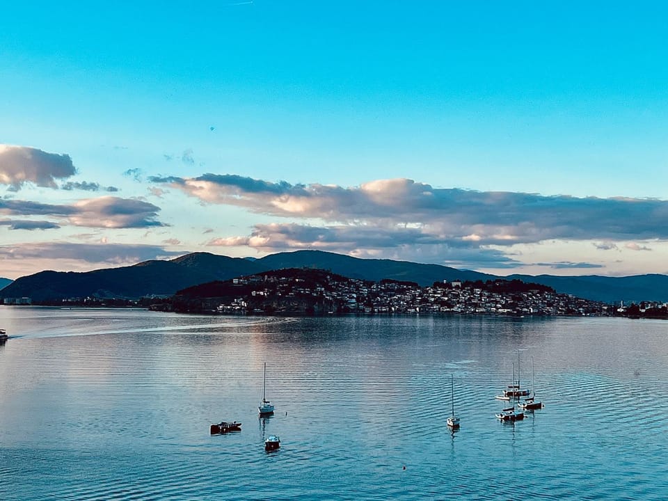 Nearby landmark, Day, Natural landscape, Balcony/Terrace, Balcony/Terrace, Lake view, Mountain view