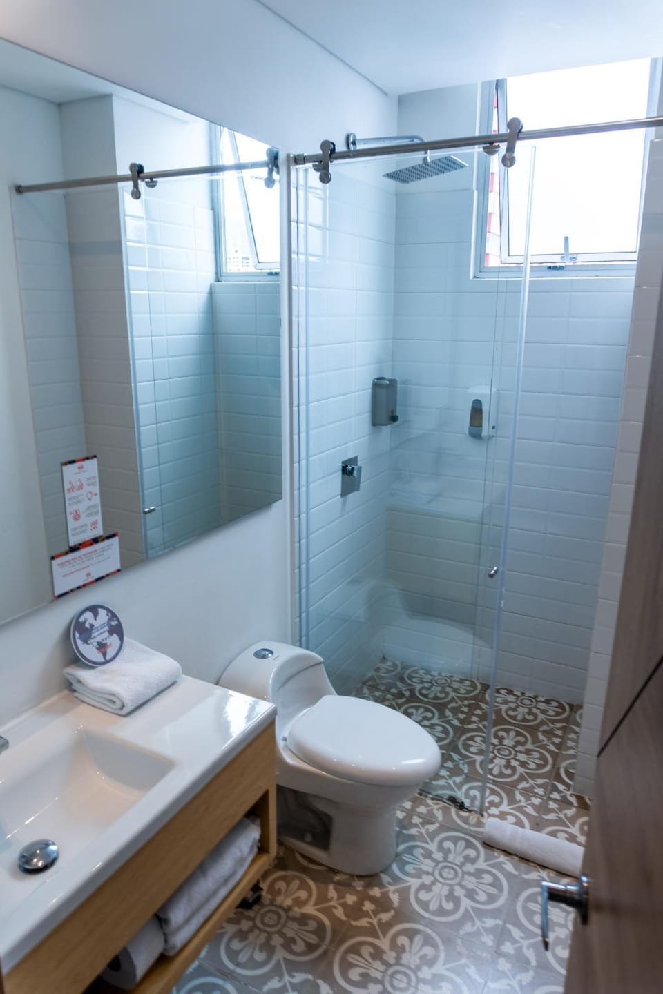 Shower, Bathroom, towels
