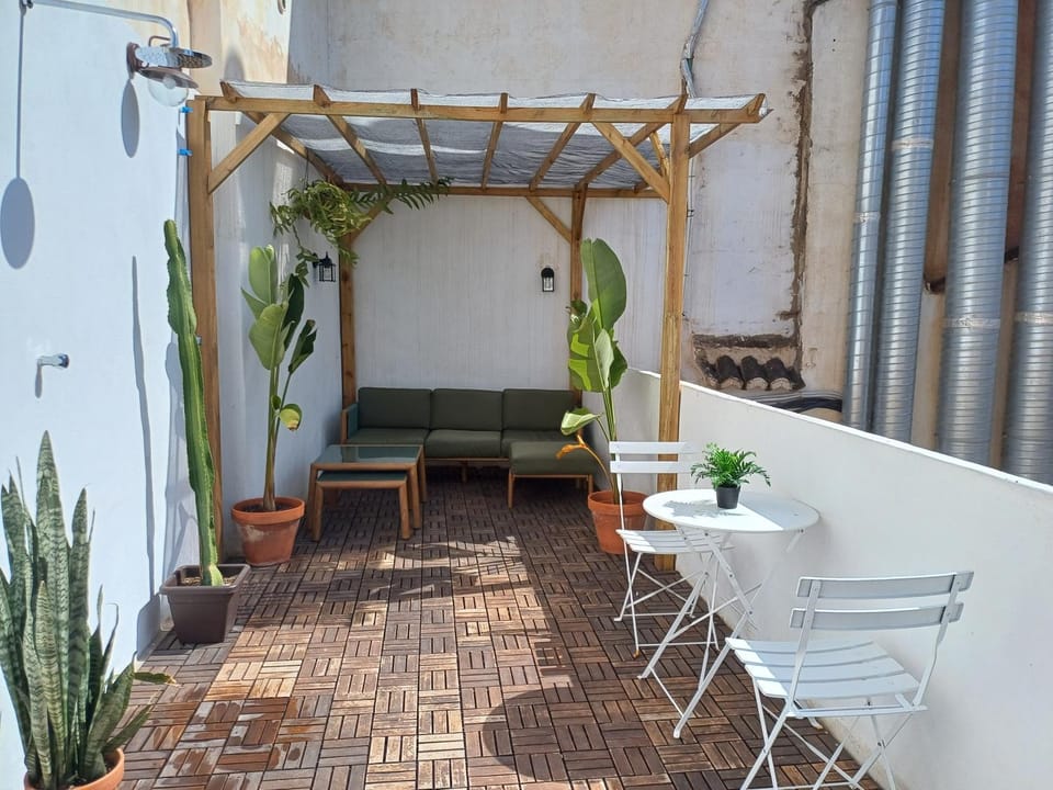 Historic Center private Terrace and Parking Option Apartment in Malaga