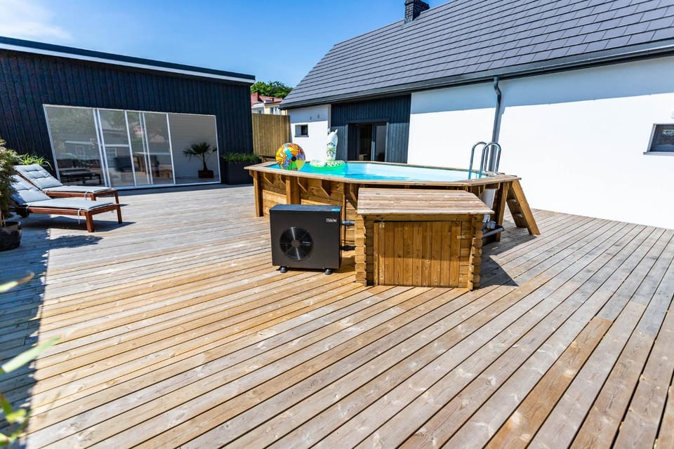 Dom Belona z prywatnym podgrzewanym basen i jacuzzi House in Pomeranian Voivodeship