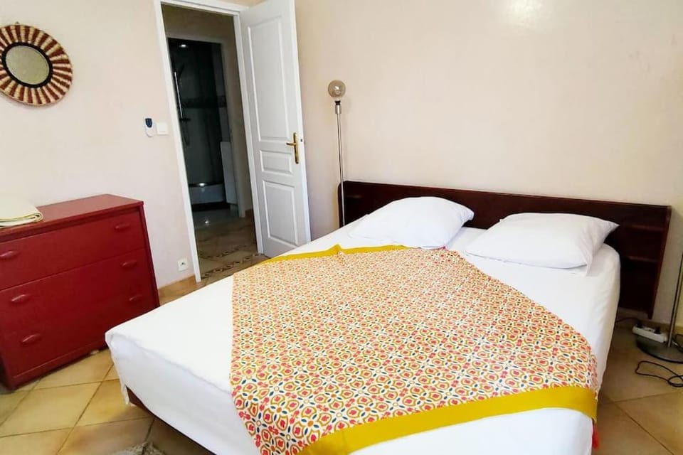 LE PRADET 50m de la plage T2 tout confort LESCLESDENICOLE Apartment in French Riviera