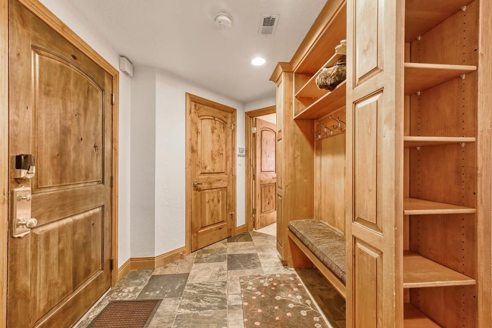 12 C Powder Run condo Apartment in Park City