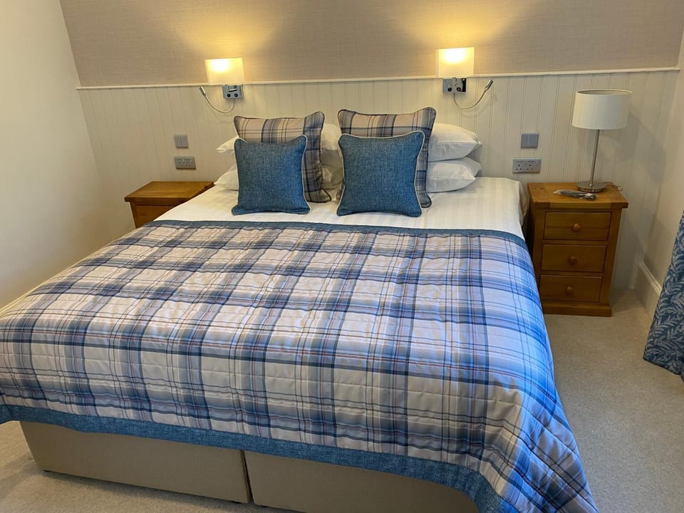 Adrian's Guest House Bed and Breakfast in Inverness