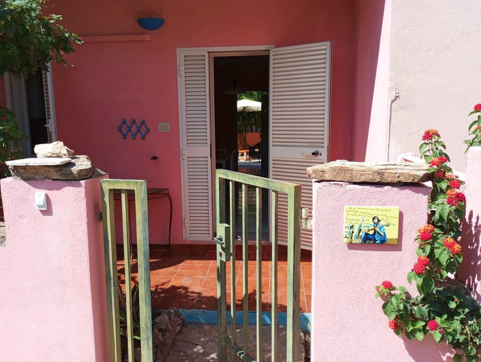 Casa vacanze Wally a Posada, Sardegna House in Sardinia