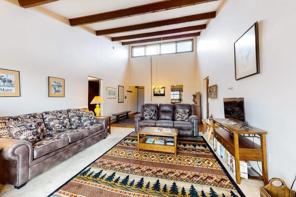 Lakeview Condo House in Moosehead Lake