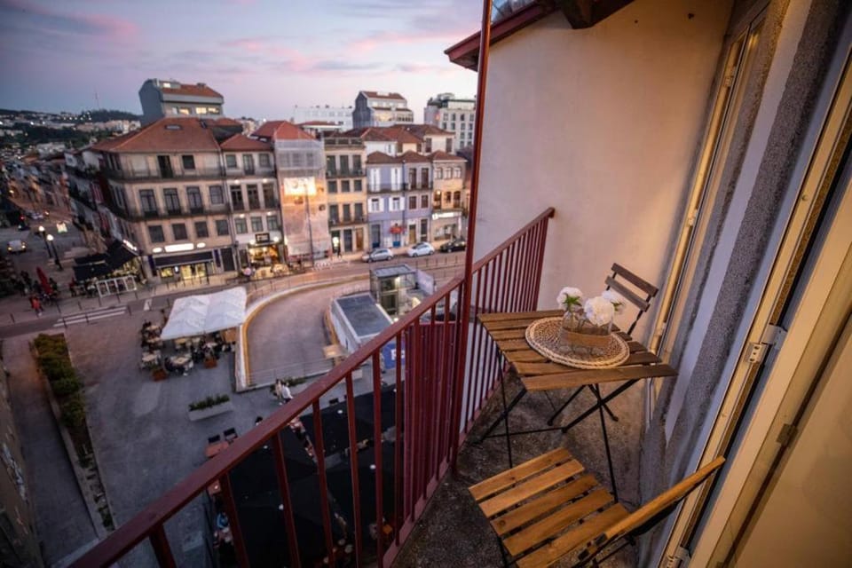 Balcony/Terrace, City view, Street view