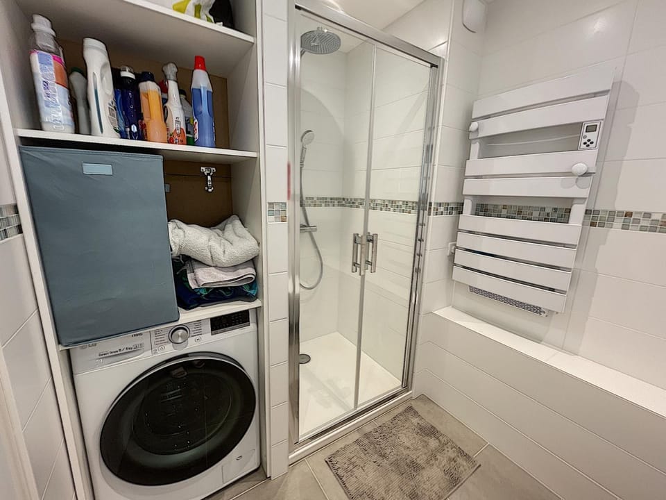 Charmant T2 en front de mer, 4 pers., ascenseur, garage, Wi-Fi - FR-1-361-383 Apartment in Granville