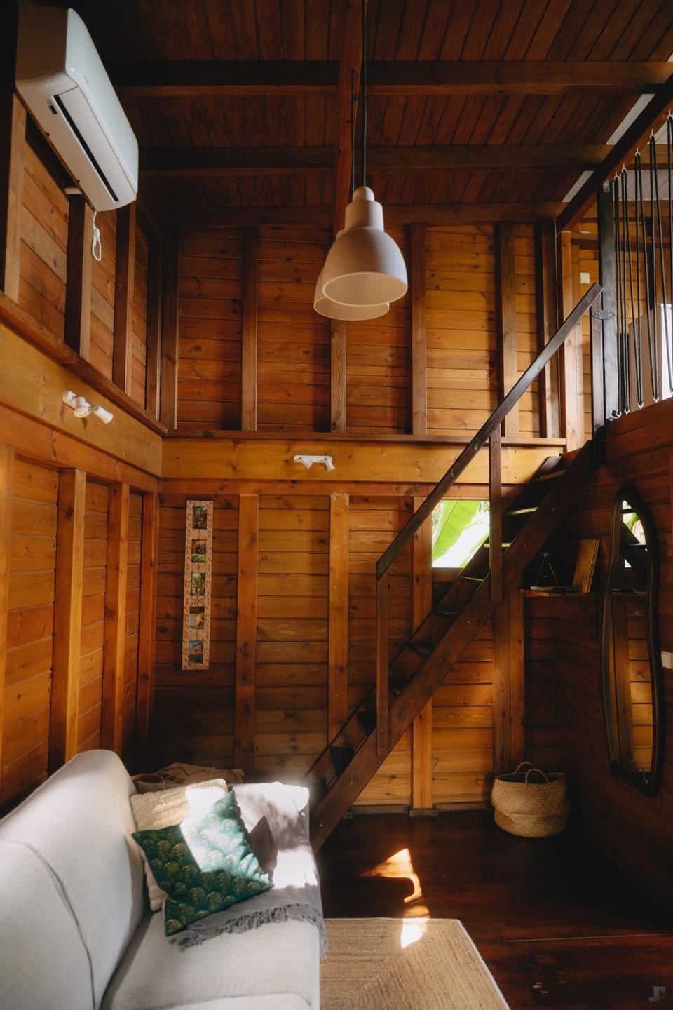 Bed, Living room, Seating area