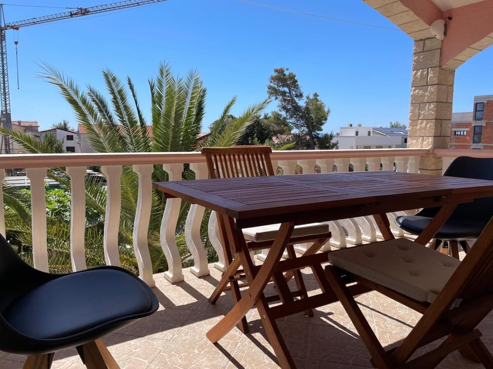 Patio, View (from property/room), Balcony/Terrace, Dining area