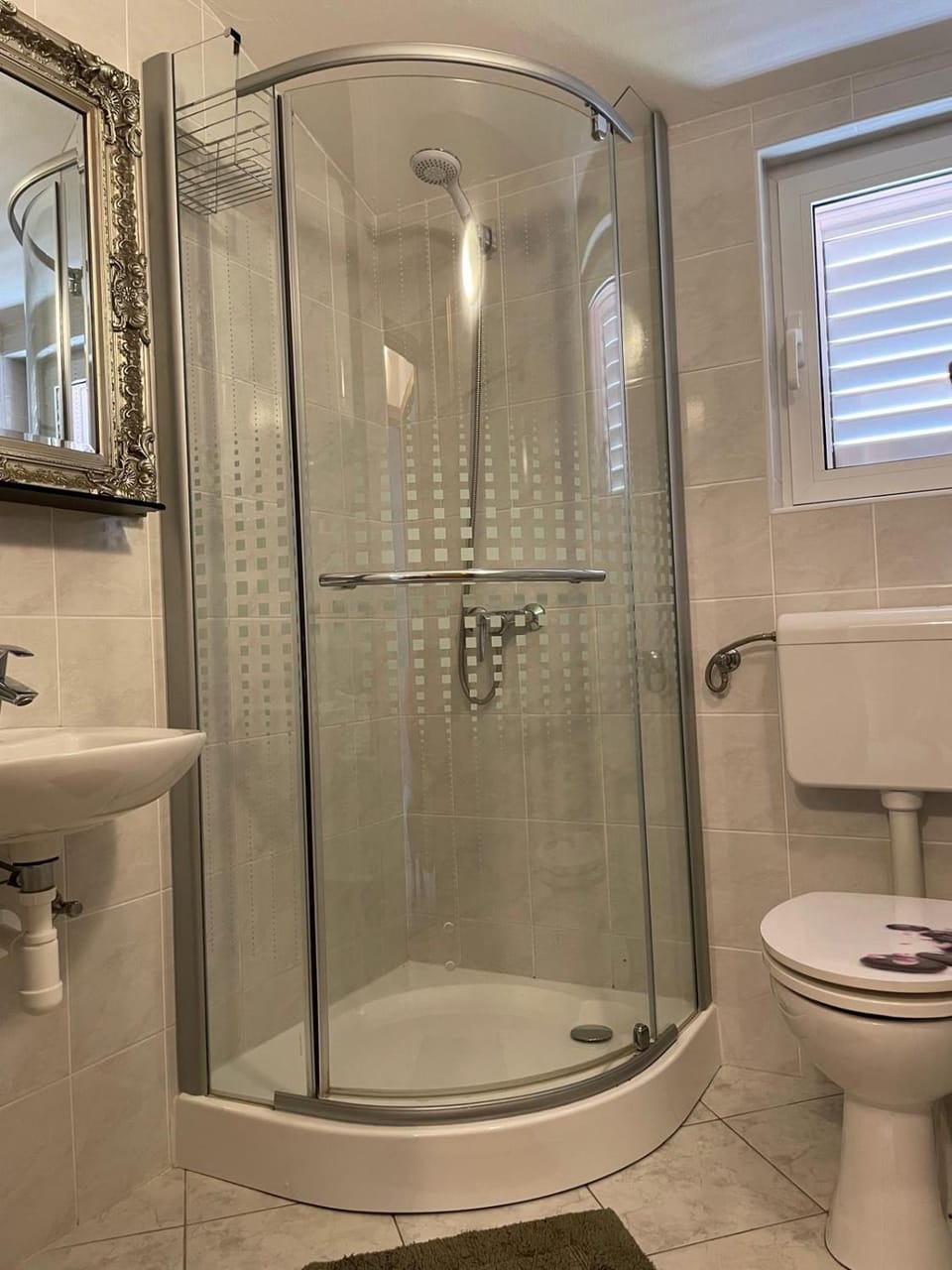 Apartmani kod Lovrića Apartment in Zadar County