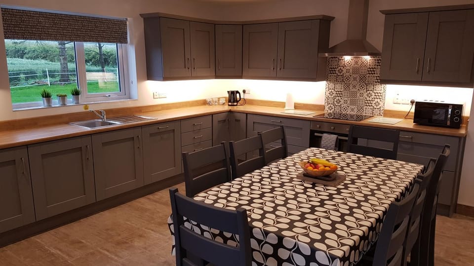 Country Views The Wee Hoose Apartment in Northern Ireland