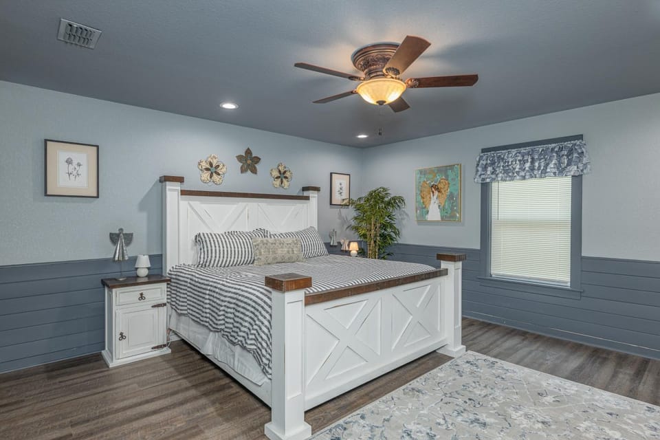 Sweet Surrender Cabin with Premier Amenities Cabin in Pigeon Forge