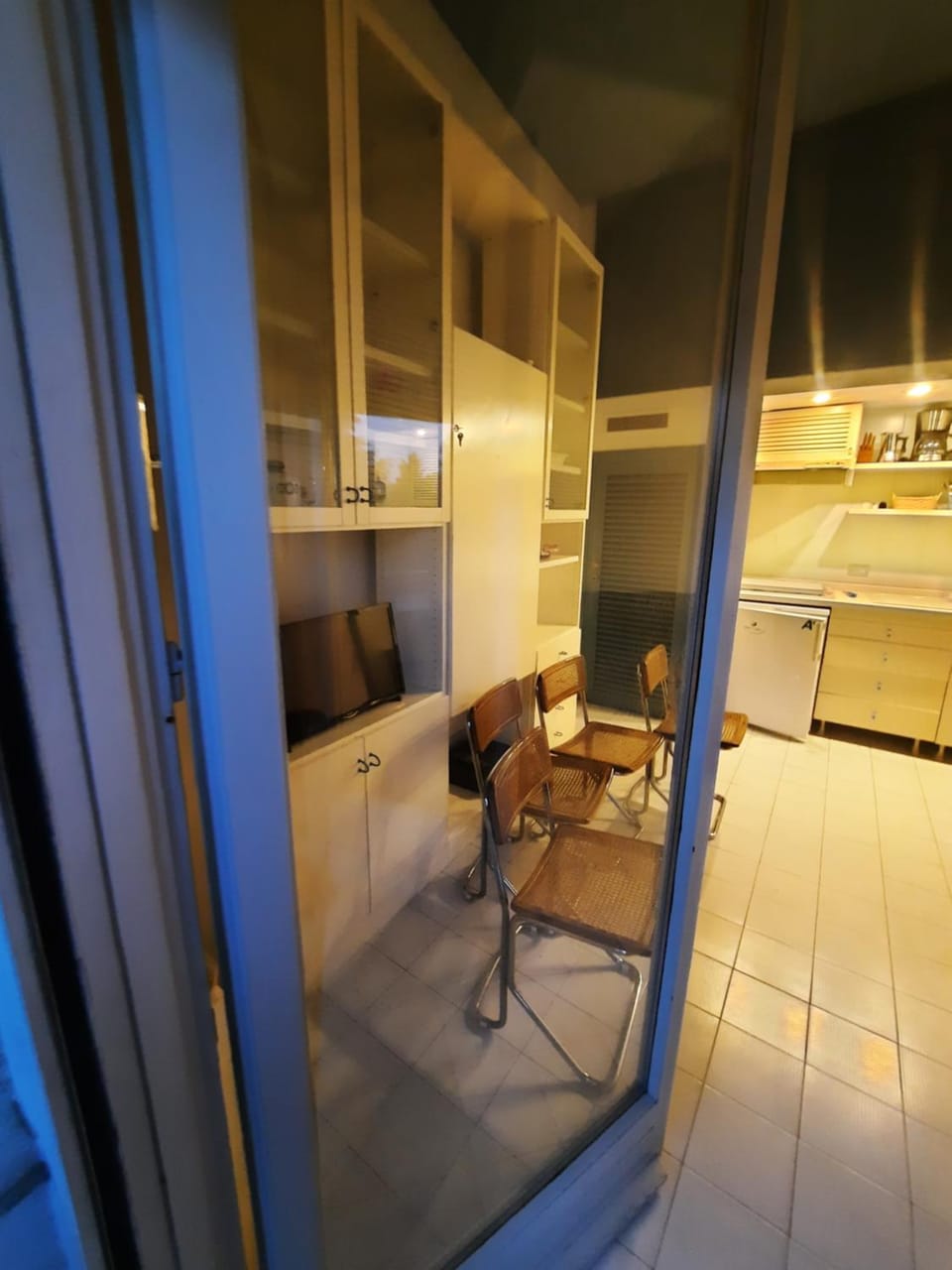 Seating area, Dining area