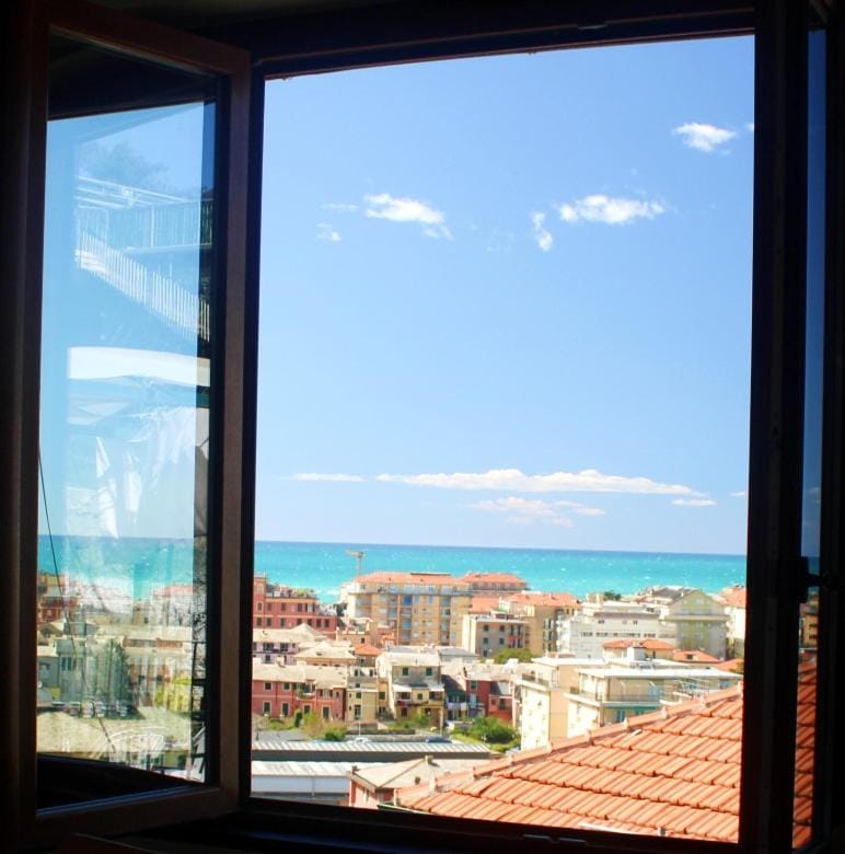 Day, Natural landscape, View (from property/room), City view, Sea view