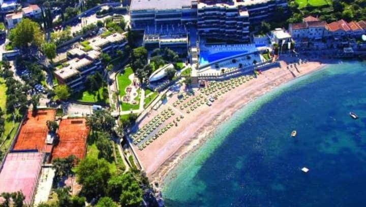 Beauty apartment in Blue star complex Pržno Montenegro Apartment in Budva Municipality